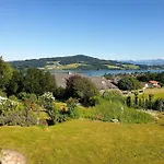 شقة Im Salzburger Seenland *